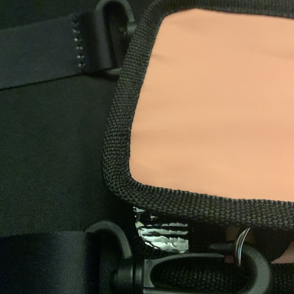 Travel Food Pouch Pack of 2 Cooler, Pouch Cooler Sleeve with Strap (2) NWOT - Picture 7 of 10